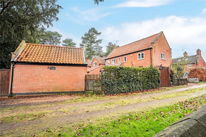 3 Bedroom Link Detached House For Sale In High Street, Laxton, Newark, Nottinghamshire, NG22
