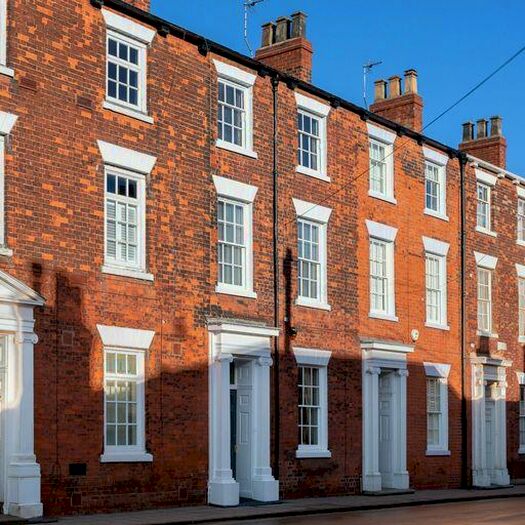 4 Bedroom Terraced House To Rent In Railway Street, Beverley, HU17