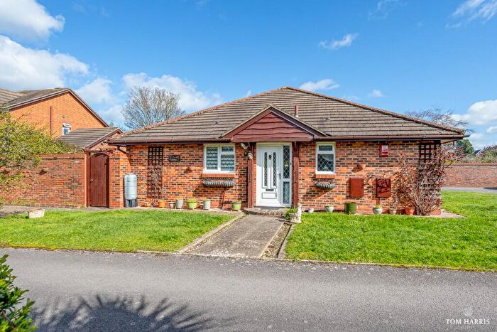 2 Bedroom Bungalow For Sale In Adelaide Close, Christchurch, Dorset, BH23