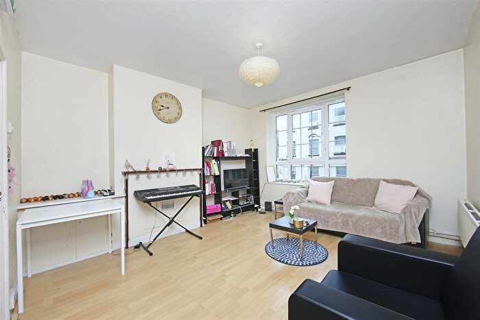 3 Bedroom Flat To Rent In Weston Street, Borough, SE1
