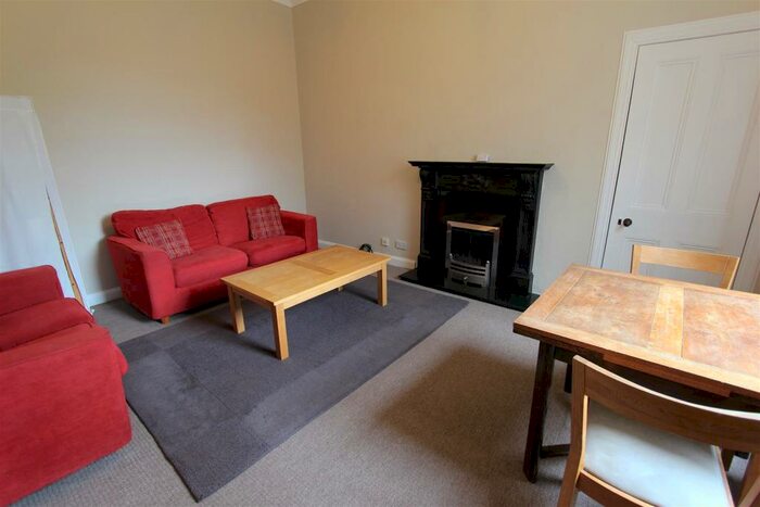 2 Bedroom Flat To Rent In Brucefield Avenue, Dunfermline, KY11