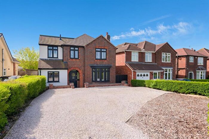 4 Bedroom Detached House For Sale In Ashby Road, Woodville, DE11