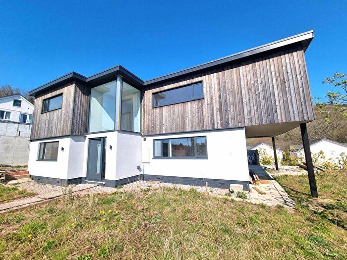 6 Bedroom Detached House For Sale In Penrhiw Lane, Machen, CF83