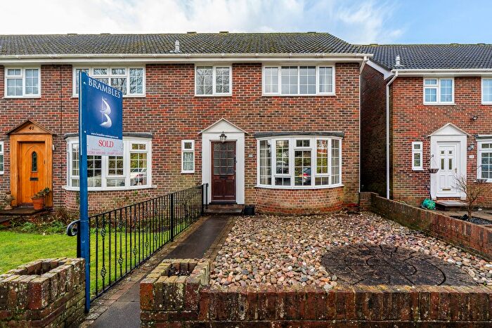 3 Bedroom Semi Detached House For Sale In Hamble Lane, Hamble, SO31