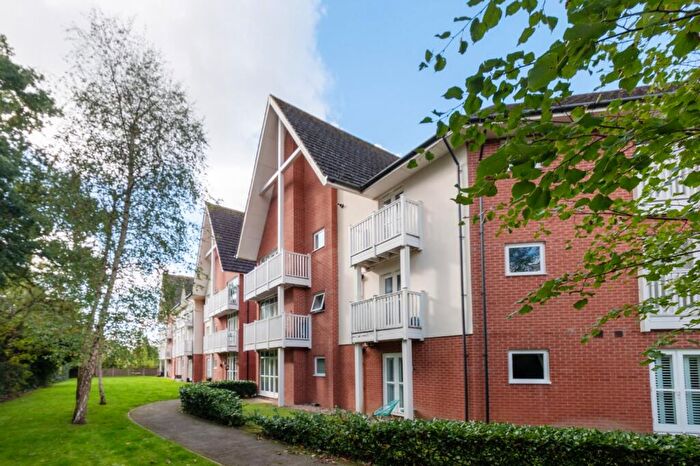 2 Bedroom Apartment For Sale In Woodshires Road, Solihull, West Midlands, B92