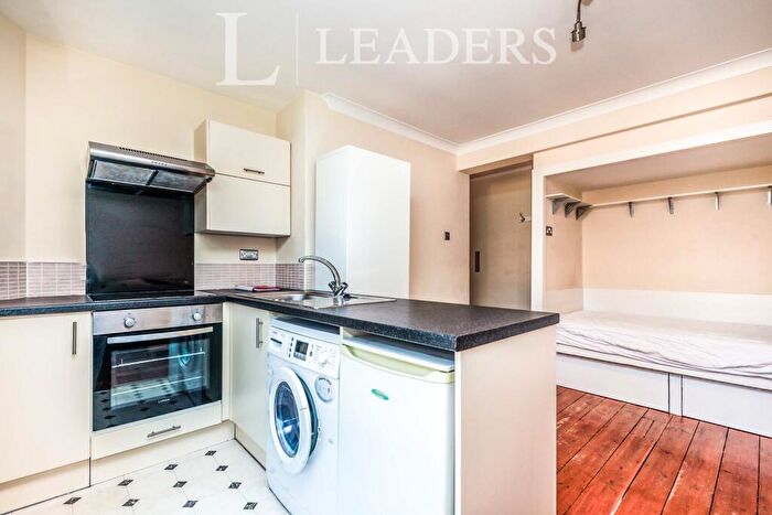 Studio To Rent In Eastgate House, Guildford, GU1