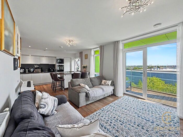 2 Bedroom Flat For Sale In Falcondale Court, Lakeside Drive, Park Royal, London, NW10