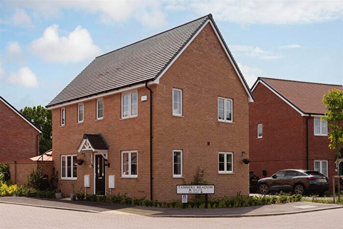 3 Bedroom Detached House For Sale In Tanners Meadow, Brockham, RH3