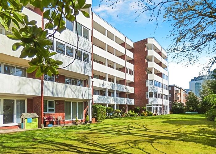 2 Bedroom Apartment For Sale In Princess Road, Branksome, BH12