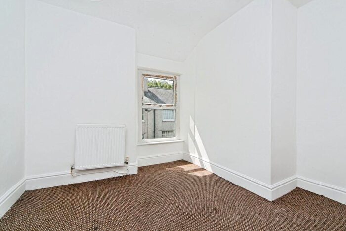 3 Bedroom End Of Terrace House For Sale In Park Terrace, Amlwch, LL68