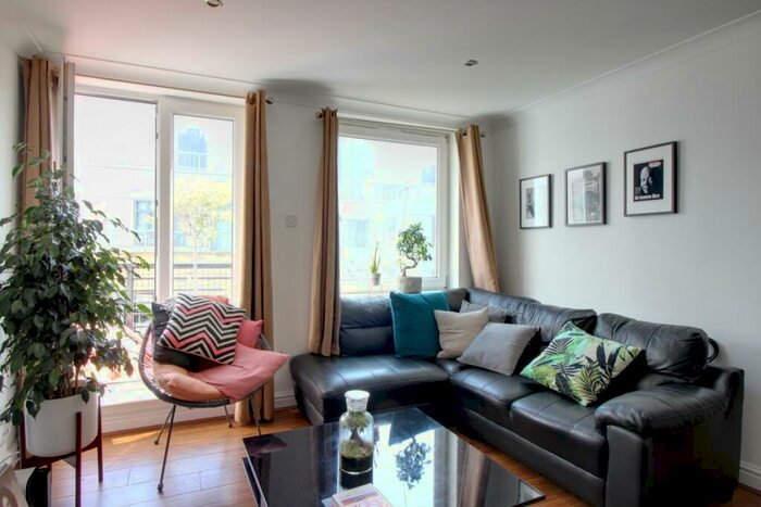 2 Bedroom Apartment To Rent In Old Street, London, EC1V