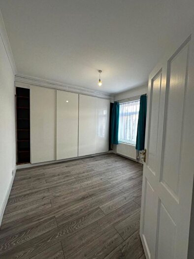 3 Bedroom Flat To Rent In Vaughan Road, Harrow, HA1
