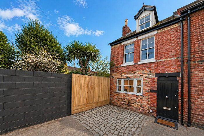 3 Bedroom End Terrace House For Sale In Myrtle Road, Folkestone, CT19