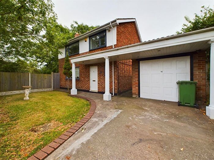 3 Bedroom Detached House To Rent In Woodland Road, Upton, Wirral, CH49