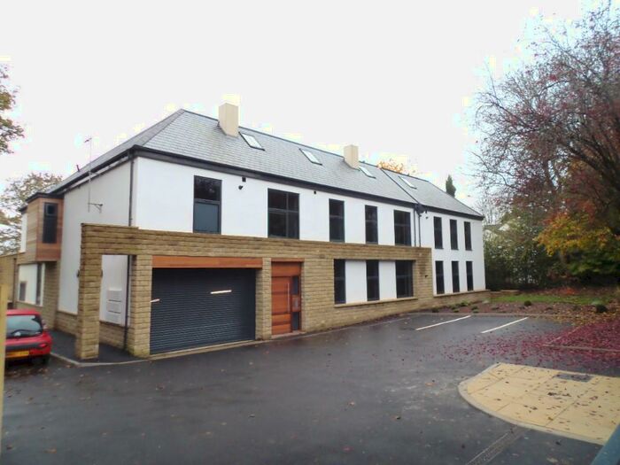 2 Bedroom Apartment To Rent In Allerton Park, Leeds, LS7