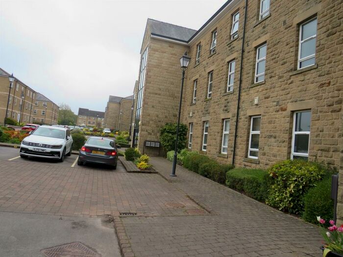 2 Bedroom Apartment For Sale In Holyrood Avenue, Sheffield, S10