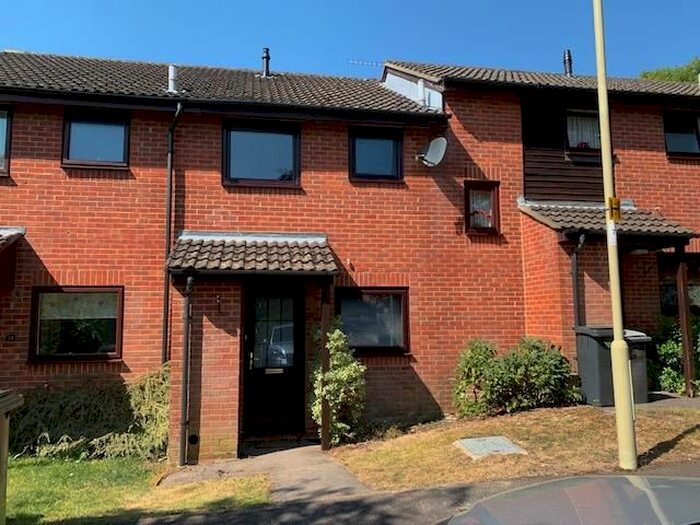 2 Bedroom Terraced House To Rent In Falcon View, Winchester, SO22