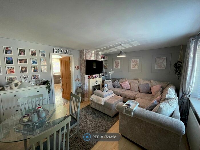 2 Bedroom Terraced House To Rent In Tunstall Road, Newton Aycliffe, DL5