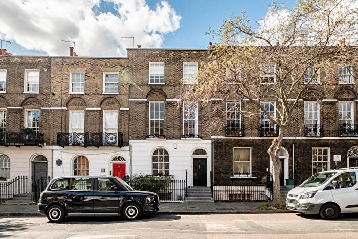 1 Bedroom Flat For Sale In Amwell Street, London, EC1R