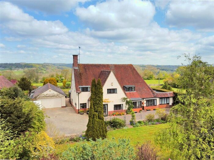 Houses for sale & to rent in GL6 9JX, Summersfield Road, Minchinhampton