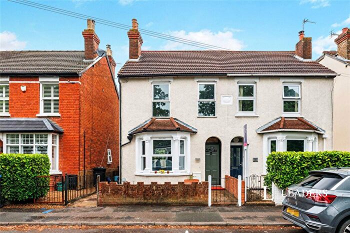 4 Bedroom Semi-Detached House To Rent In Stepgates, KT16