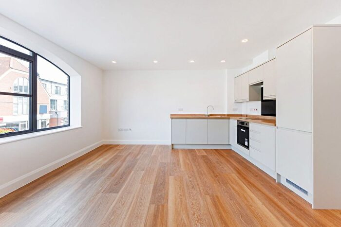 1 Bedroom Flat To Rent In Oxford Road, Kidlington, Oxford, OX5