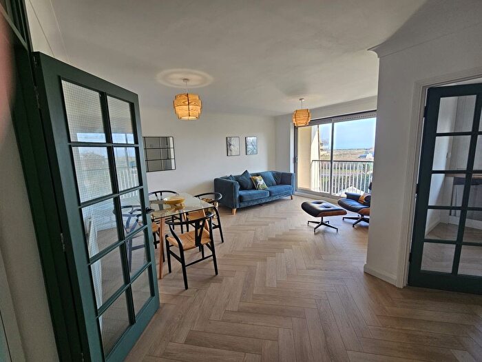 2 Bedroom Flat For Sale In Fulmar House, St Mary's Bay, TN29