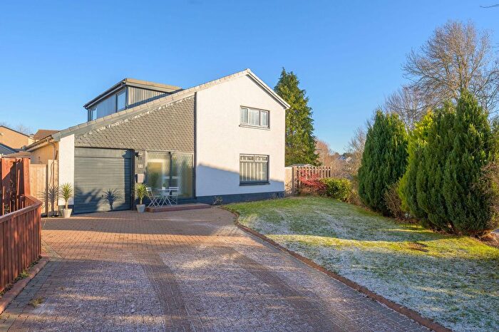 4 Bedroom Detached House For Sale In Briar Place, Dunfermline, KY11