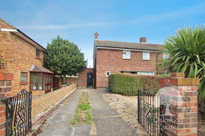 4 Bedroom Semi-Detached House To Rent In Lavender Rise, West Drayton, UB7