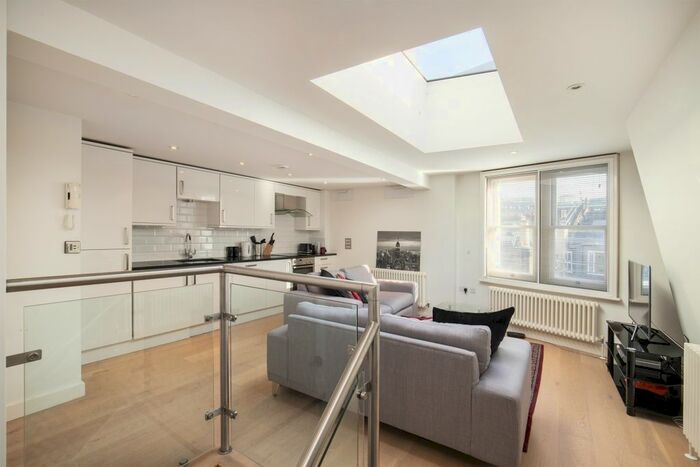 1 Bedroom Flat To Rent In Catherine Street, London, WC2B