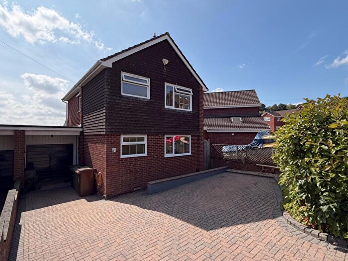 3 Bedroom Detached House For Sale In Berkshire Drive, St Thomas, EX4