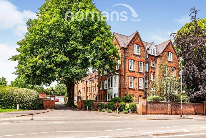 1 Bedroom Flat To Rent In Camperdown House, Alma Road, Windsor, SL4