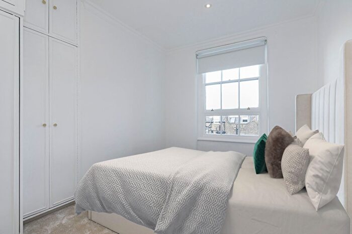 1 Bedroom Flat To Rent In Walton Street, Chelsea, SW3