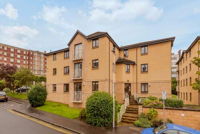 2 Bedroom Flat To Rent In Learmonth Avenue, Comely Bank, Edinburgh, EH4