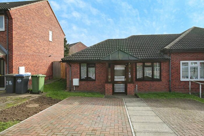 2 Bedroom Semi Detached House For Sale In Howkins Road, Rugby, CV21