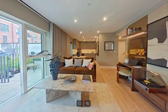 2 Bedroom Flat For Sale In Twickenham Square, Twickenham Station, TW2