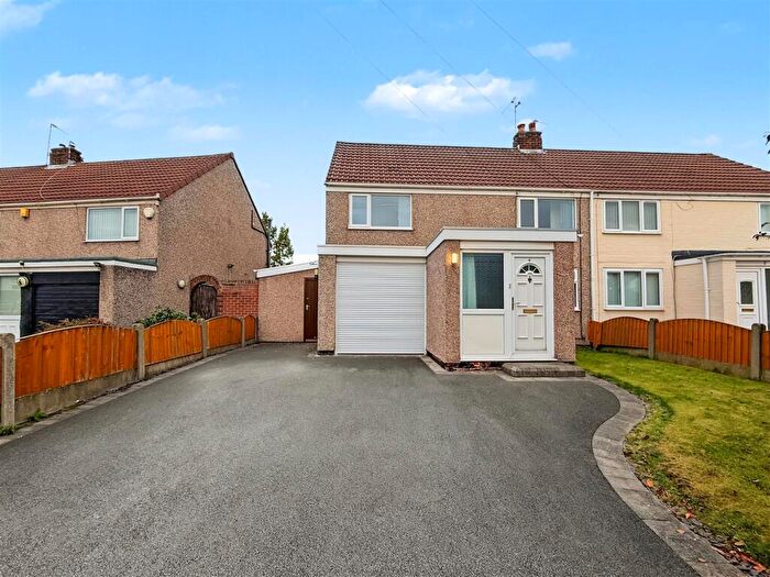 3 Bedroom Semi Detached House For Sale In Hillview Drive, Upton, Wirral, CH49