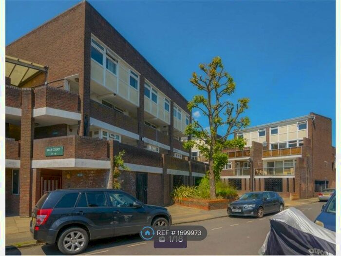 4 Bedroom Flat To Rent In Dale Court, Kingston Upon Thames, KT2