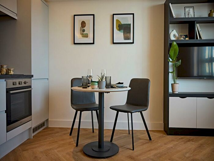 Studio To Rent In Eastgate, Leeds, LS2