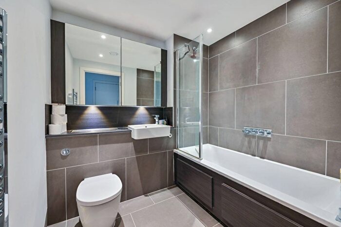 1 Bedroom Flat For Sale In Blackfriars Road, Southwark, London, SE1