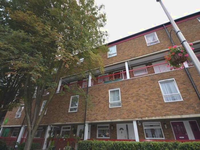 2 Bedroom Apartment To Rent In Lovelinch Close, London, SE15
