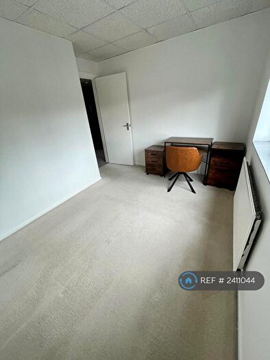 2 Bedroom Flat To Rent In Bournemouth Road, Poole, BH14