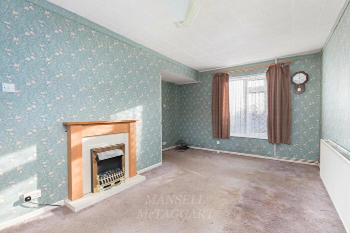 3 Bedroom Terraced House For Sale In Woodlands Road, East Grinstead, RH19