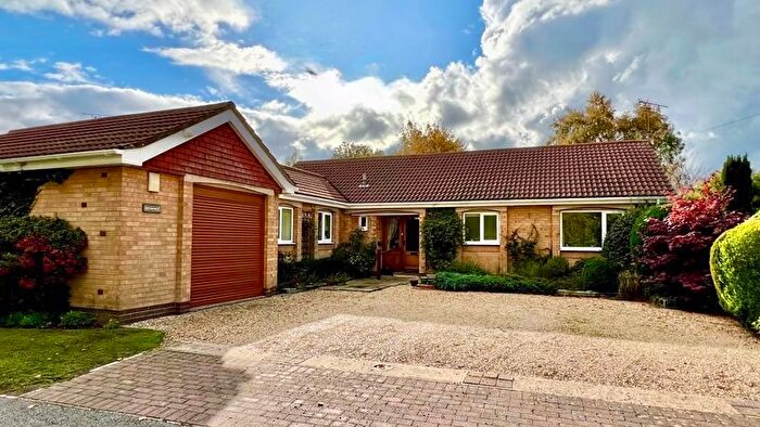 3 Bedroom Detached Bungalow For Sale In Riverside, Scotter, DN21