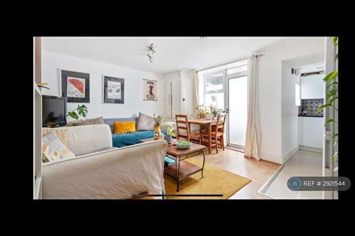 4 Bedroom Flat To Rent In Allen Road, London, N16