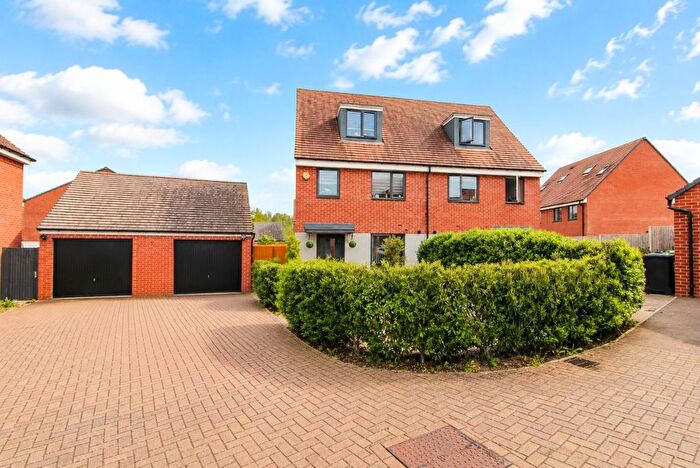 3 Bedroom Semi-Detached House For Sale In Terle Bank, Wootton, MK43