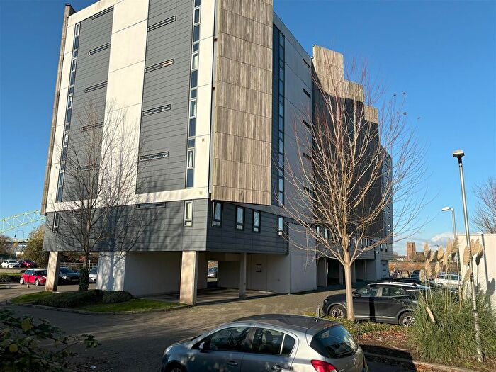 1 Bedroom Flat To Rent In Lot, The Decks, Runcorn, WA7
