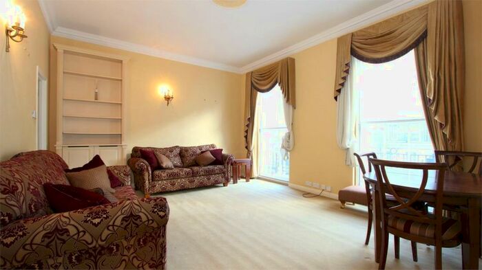 2 Bedroom Apartment To Rent In Gloucester Place, Marylebone, London, NW1