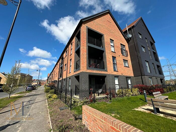 2 Bedroom Flat To Rent In Ebbsfleet Valley, Kent, DA10