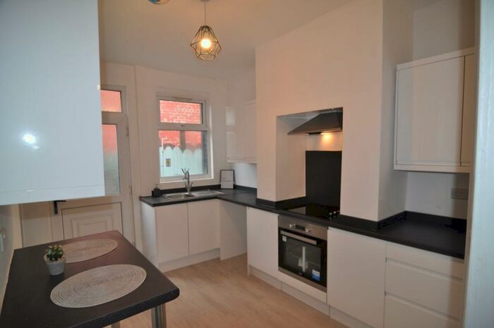 2 Bedroom House To Rent In Cope Street, Barnsley, S70